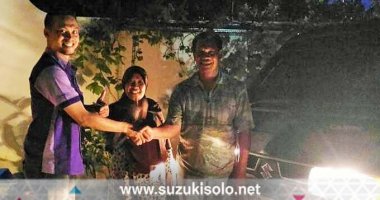 Terima kasih keluarga ibu Siti, yang telah membeli mobil baru Suzuki New Carry Pickup bersama BAMBANG PRAM, Dealer Suzuki Solo Indonesia Utama